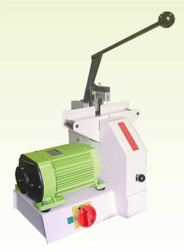 Máquina de corte com faca rotativa - M2 - CLAVEL - para borracha / de mangueiras / com controle manual