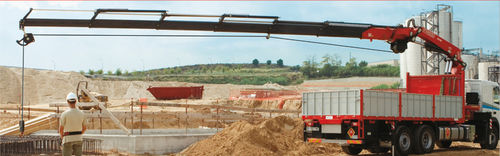 Guindaste montado em caminhão - F415A.2 series - Fassi gru S.p.A - com lança articulada / telescópico / para obras