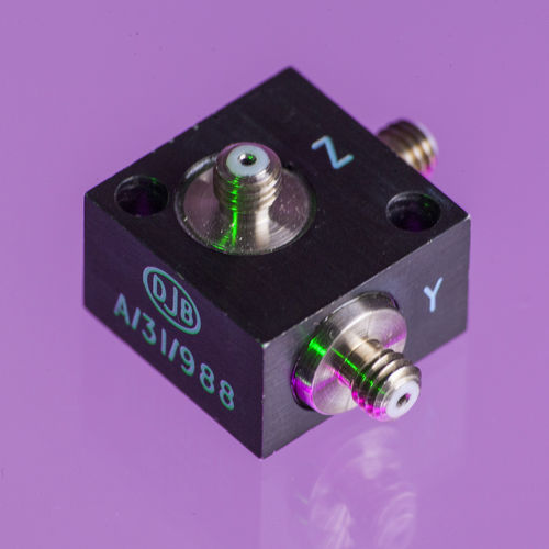 Acelerômetro triaxial - A/31 - DJB Instruments UK Ltd - piezoelétrico / para altas temperaturas / para a indústria automóvel
