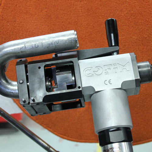 Chanfradeira com extrator externo - TU3D series - COFIM SYSTEM - elétrica / pneumática / portátil