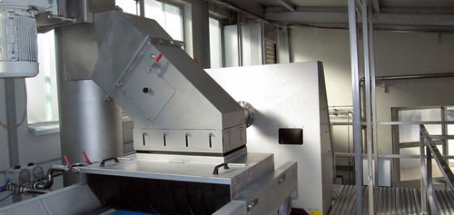 Tremonha elevatória - SD - Gebr. Bellmer GmbH Maschinenfabrik  - suco de fruta