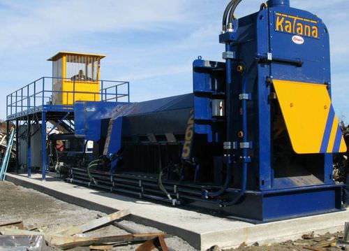 Prensa enfardadeira para sucata - KATANA 265 - ECOTECNICA S.R.L.  - vertical / com abertura superior / de canal