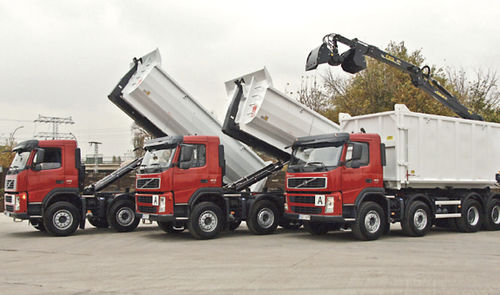 Caminhão com caçamba - Hüffermann Transportsysteme GmbH  - com 4 eixos
