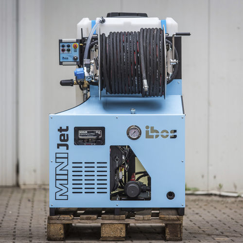 Máquina de limpeza a jato de água - MINIJET - I.B.O.S. EU a.s.  - automática / para tubos / compacta