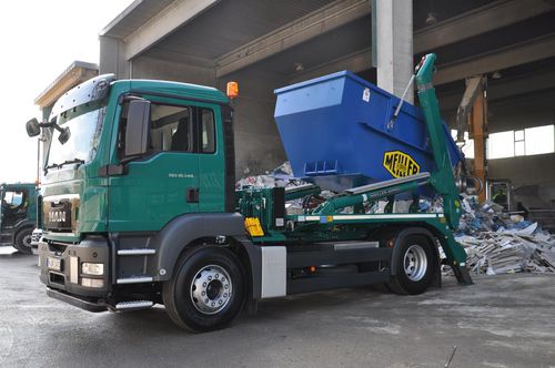 Caminhão com caçamba - AK series - MEILLER F. X. Fahrzeug- und Maschinenfabrik GmbH & Co KG - com 2 eixos / para obras