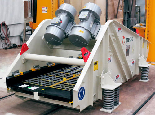 Peneira para mineração - ACVL™   - Metso Corporation - de processo / de escoamento / vibratória linear