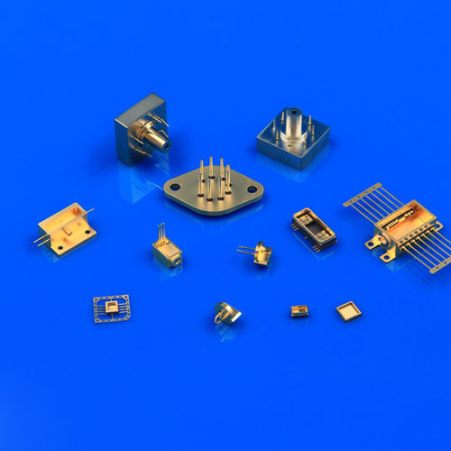 Caixa de montagem em cerâmica - Xiamen Innovacera Advanced Materials Co., Ltd - retangular / metálica / para eletrônica